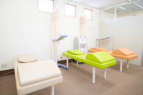 熊谷市で交通事故治療ならひかり整骨院・接骨院の院内風景画像1